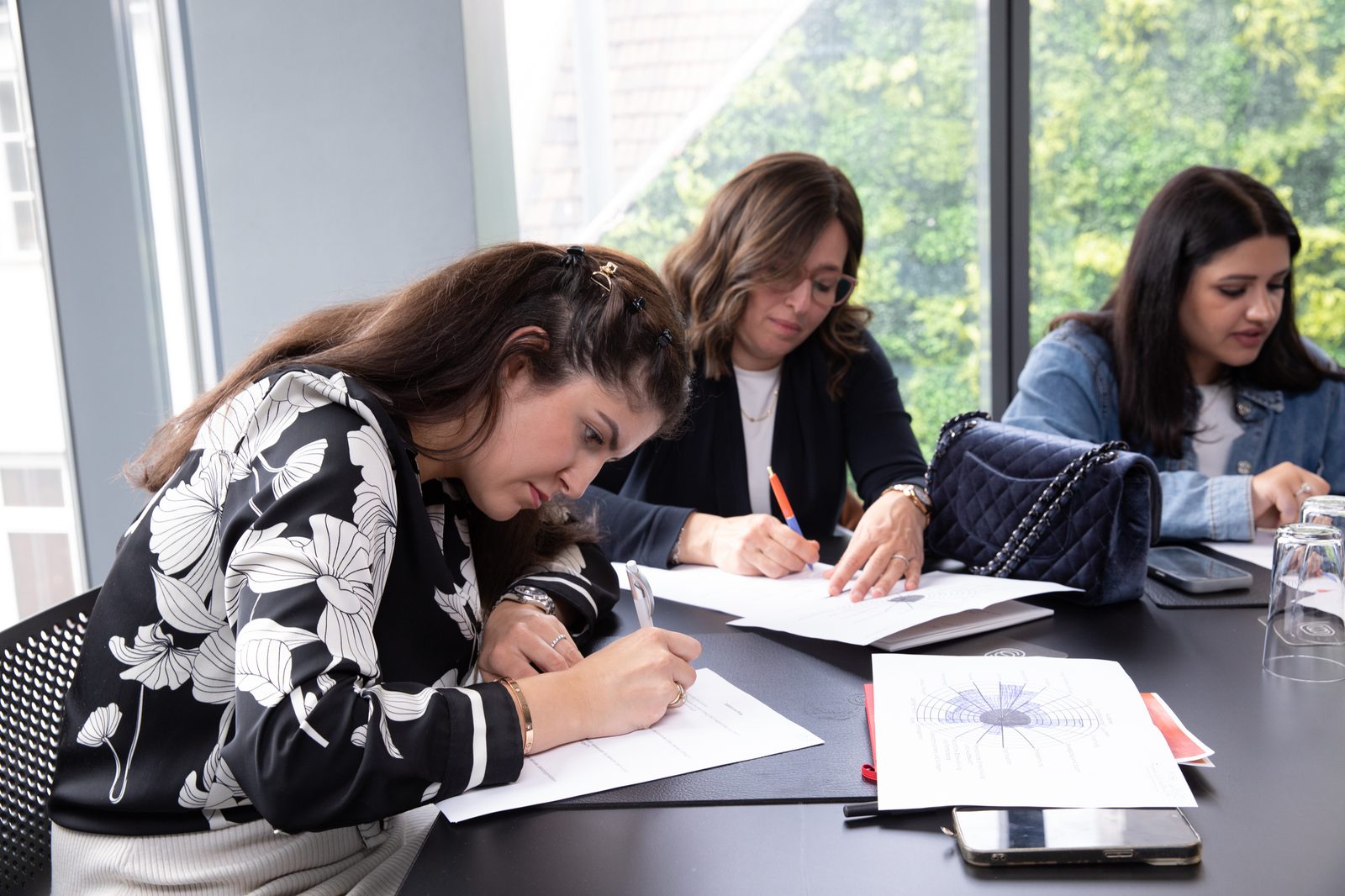 Jüdische Frauen bei einem Learning Circle